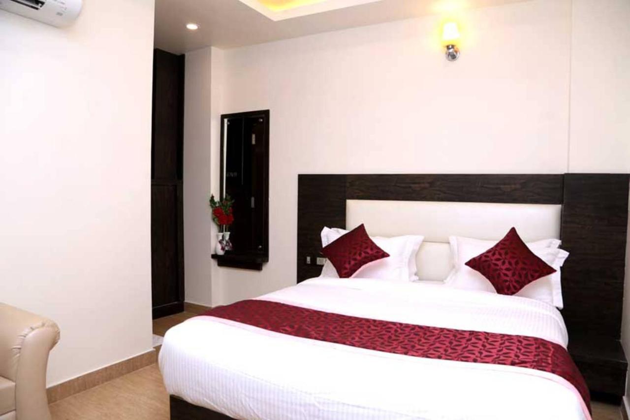 Hotel Vinayak Lifestyle Hotels لاكناو المظهر الخارجي الصورة